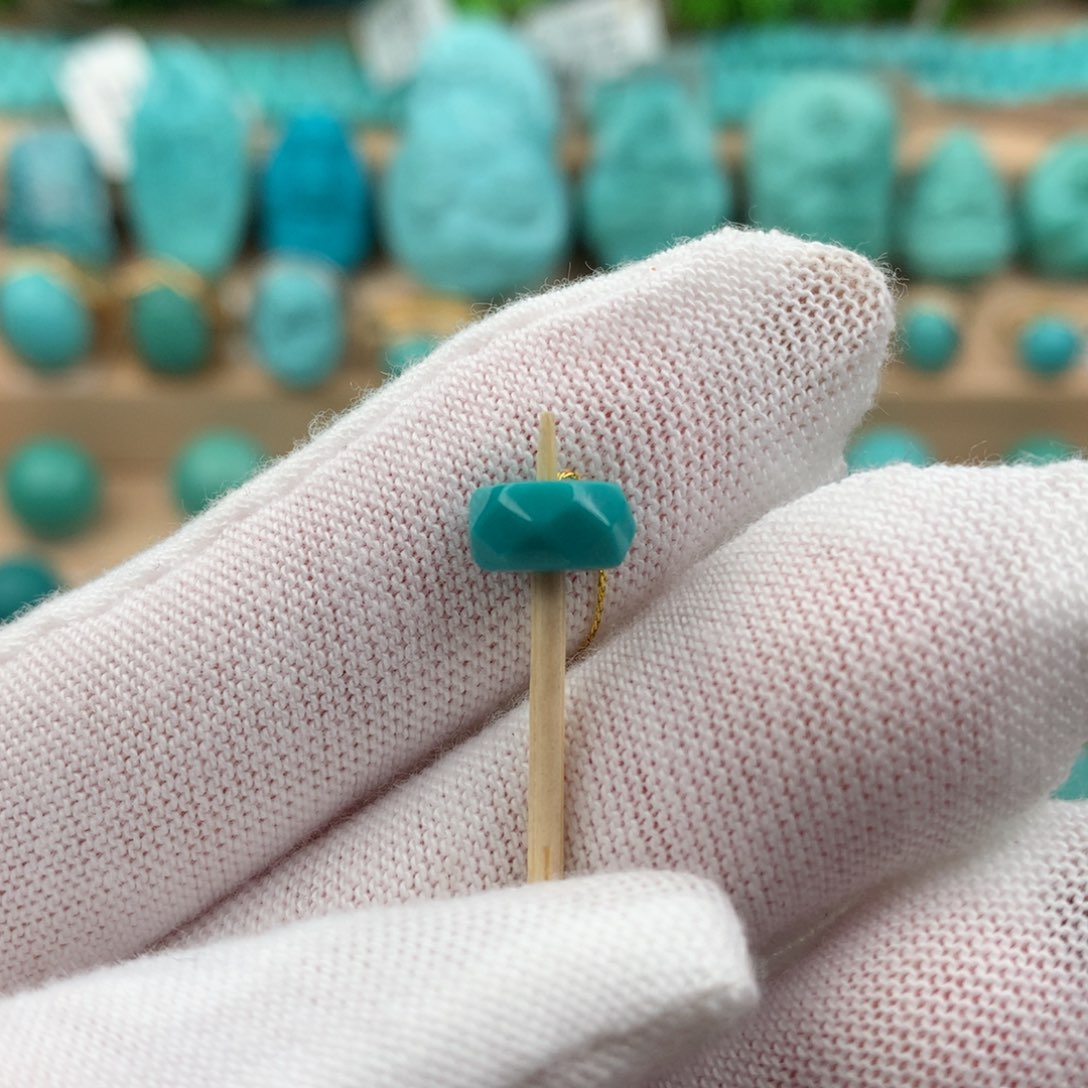 绿松石配饰未镶嵌卡8