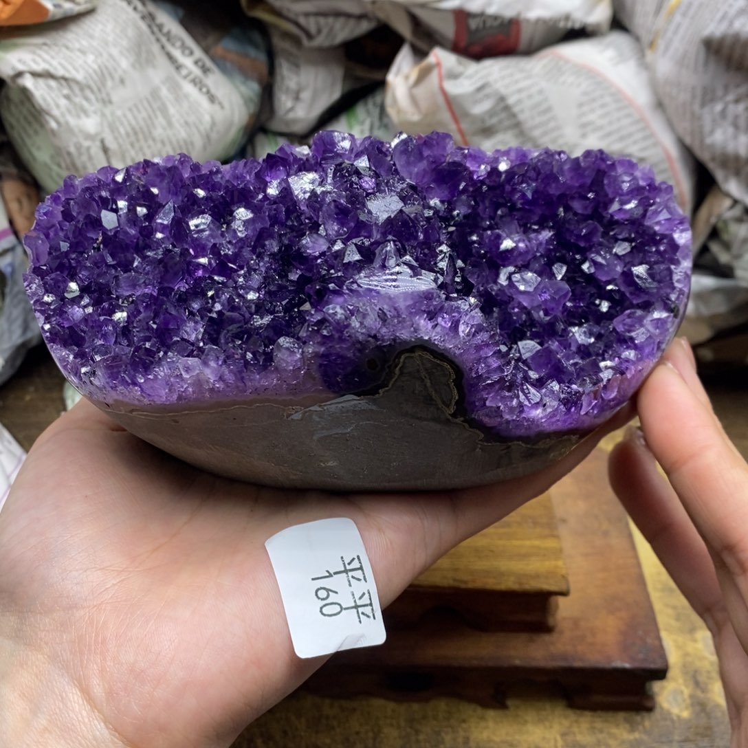 乌拉圭未镶嵌紫晶