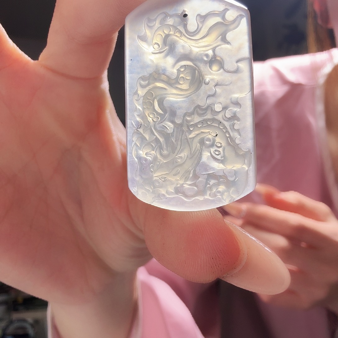 蛇纹石玉龙牌未镶嵌