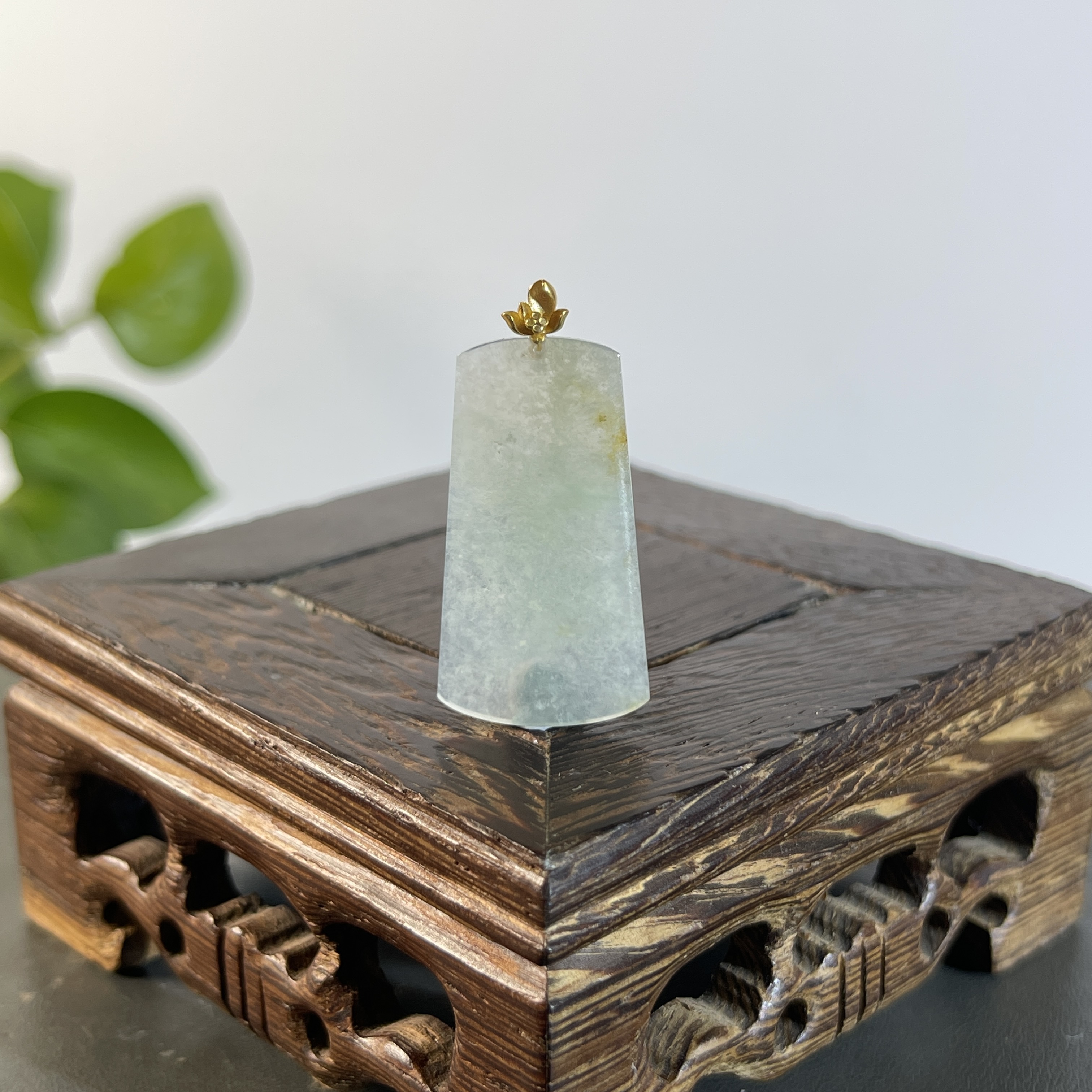 JXB29-29  天然缅甸A货翡翠  18K扣无事牌