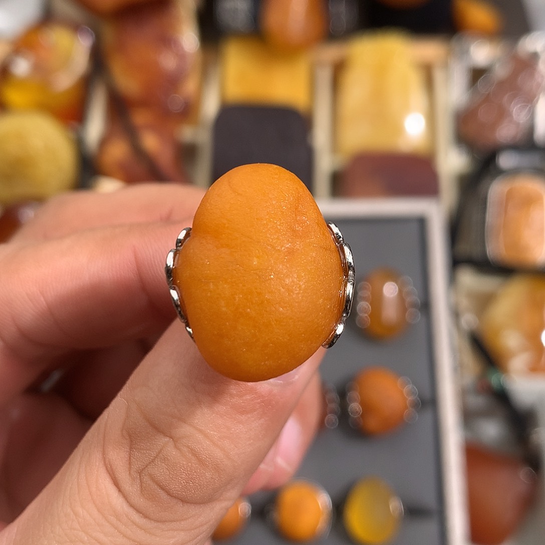 蜜蜡裸石未镶嵌你