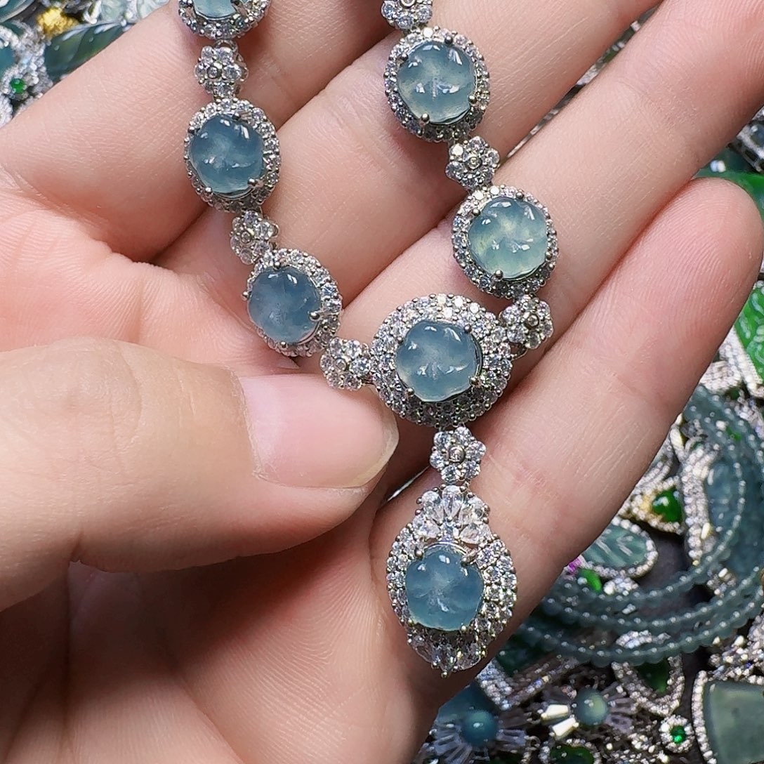 翡翠未镶嵌颈饰天然A货翡翠放漏