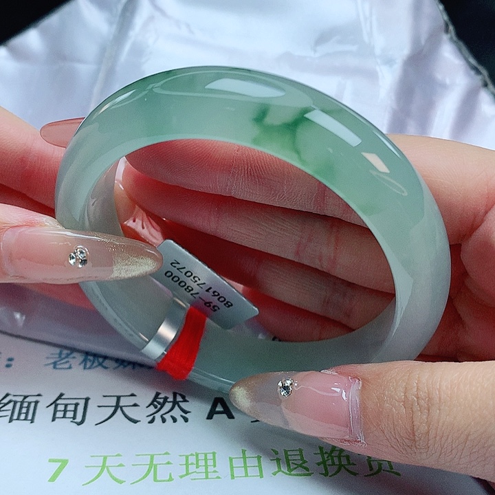 翡翠手镯未镶嵌缅甸天然a货翡翠手镯