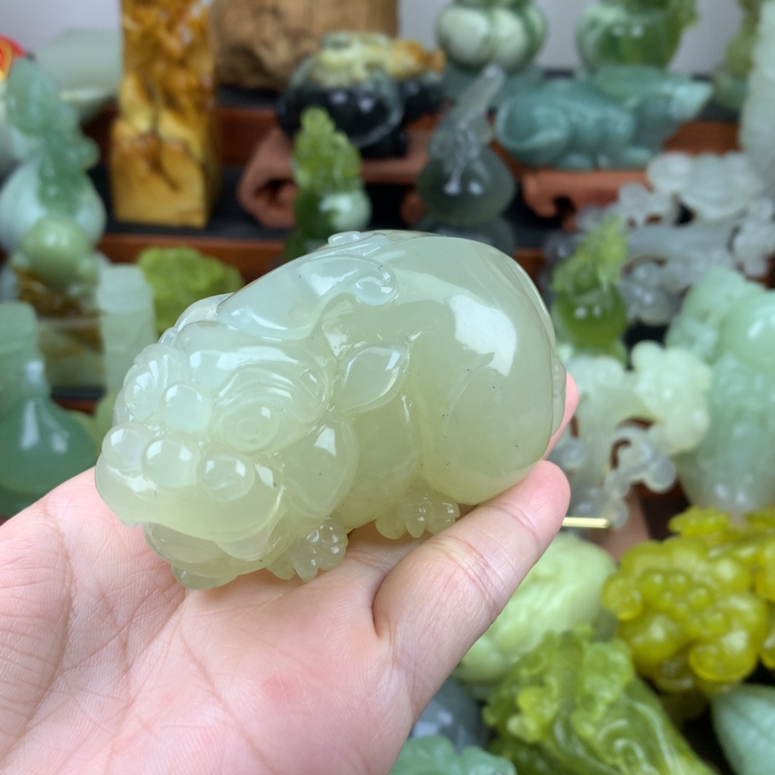 岫玉未镶嵌手把件