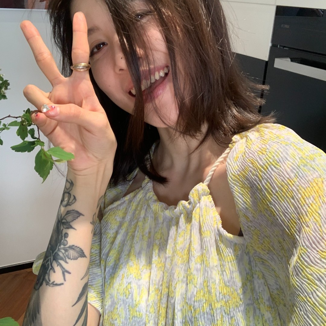 THREE GOOOD/三吉镂空领气质麻绳长款连衣裙 SQ220046