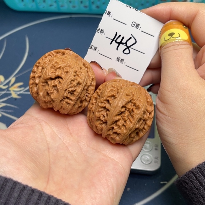 文玩核桃把件粗筋42