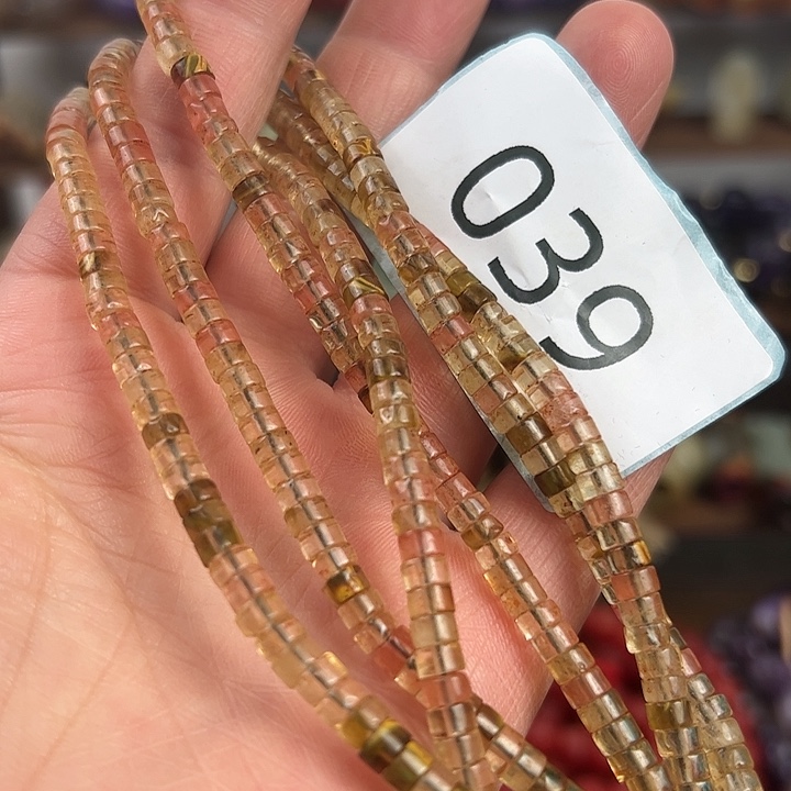 玛瑙/玉髓颈饰合金