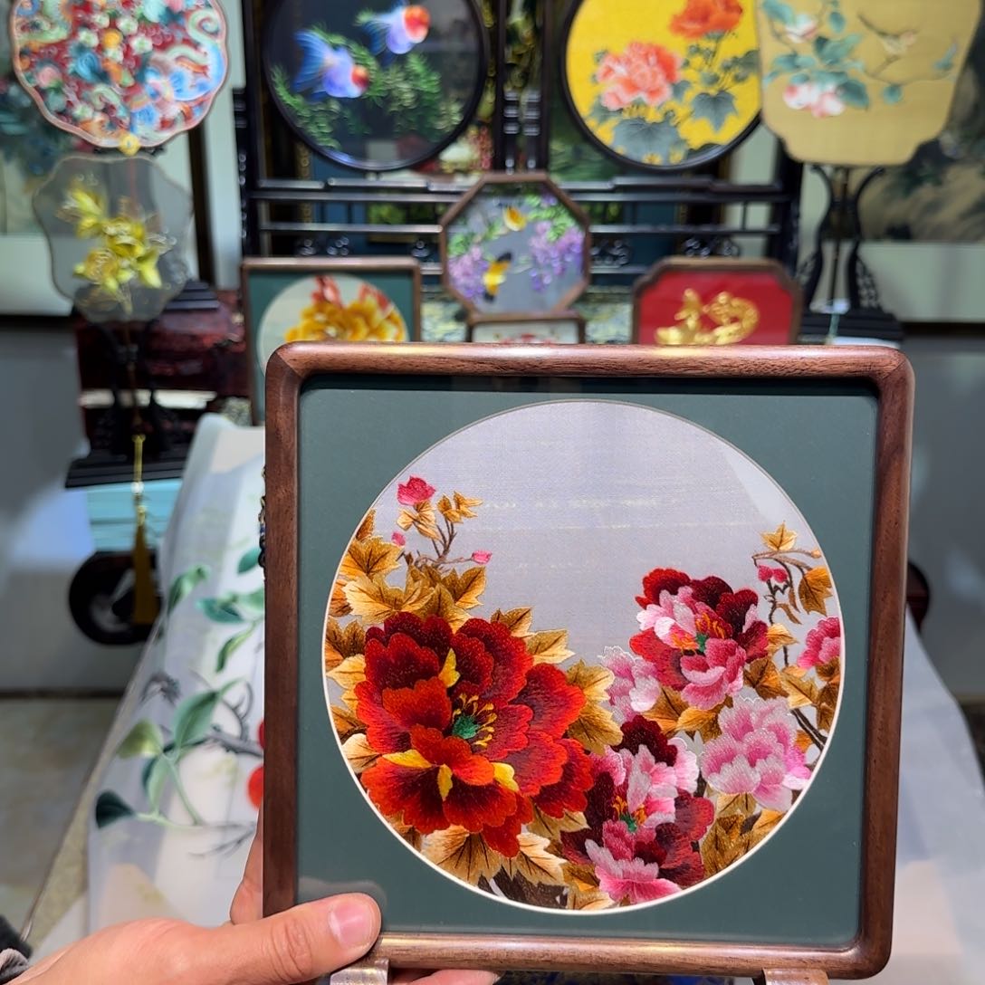 刺绣刺绣工艺精湛