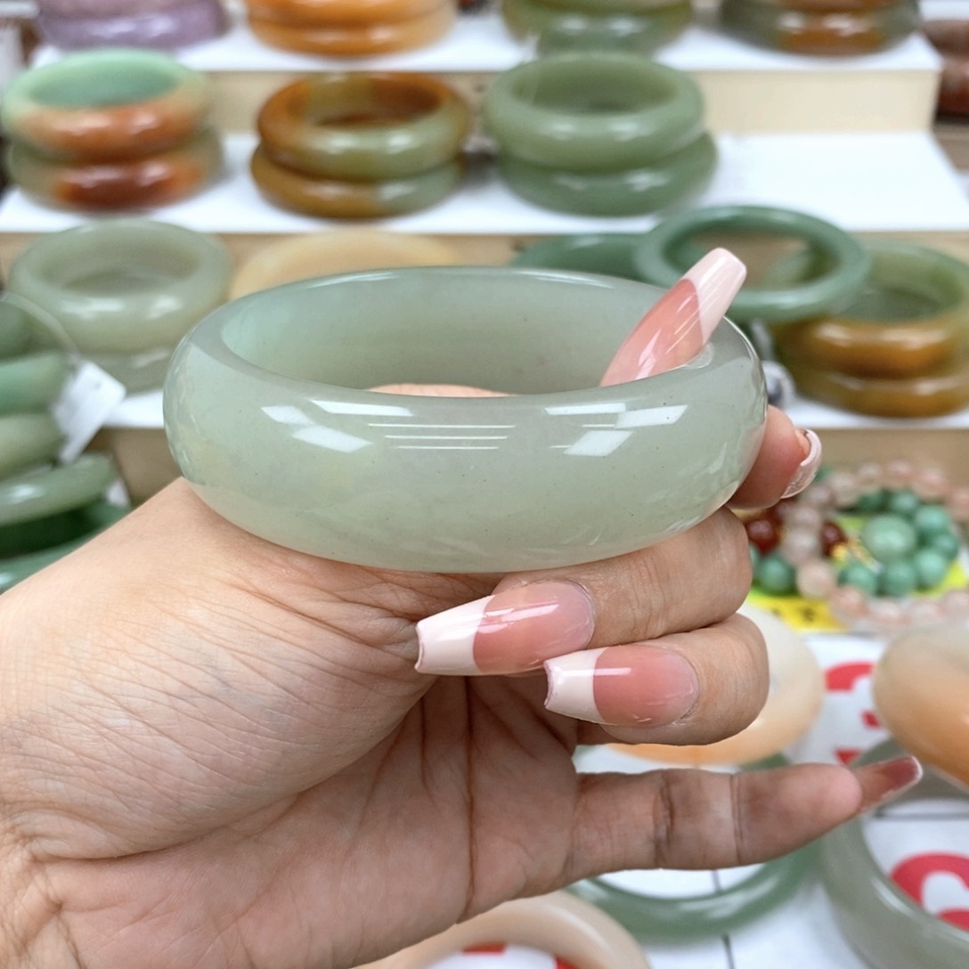 石英质玉手镯未镶嵌岁***淀