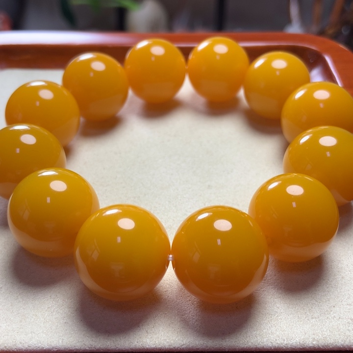 玛瑙/玉髓手串未镶嵌高品鸡油黄