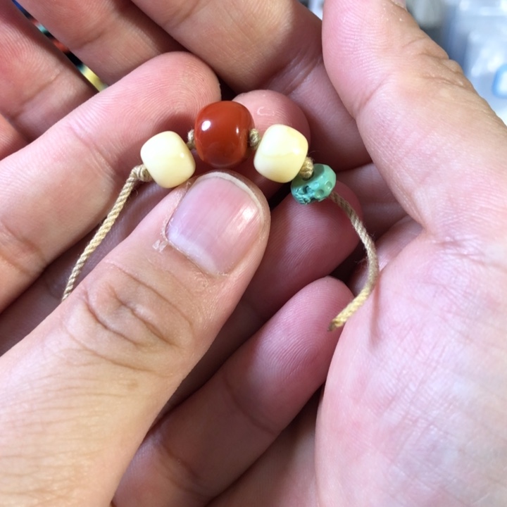 蜜蜡珠宝奇石未镶嵌