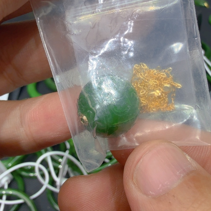 和田玉（碧玉）颈饰18K金镶嵌