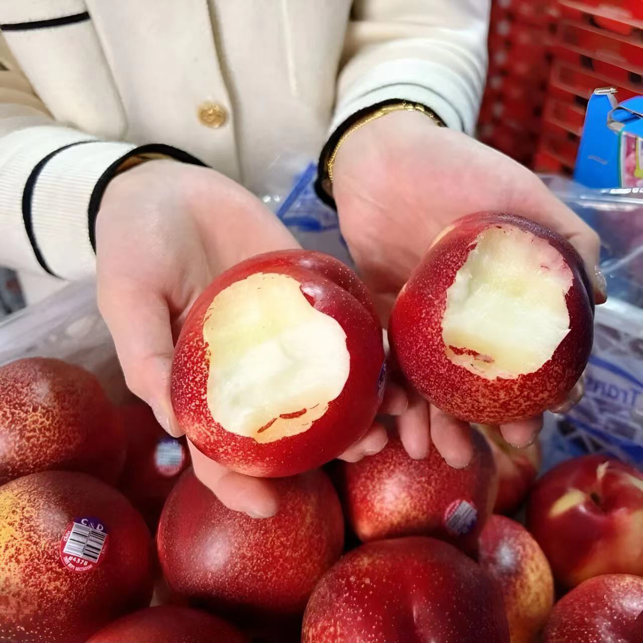 【又脆又甜】澳洲进口油桃5个约4两一个