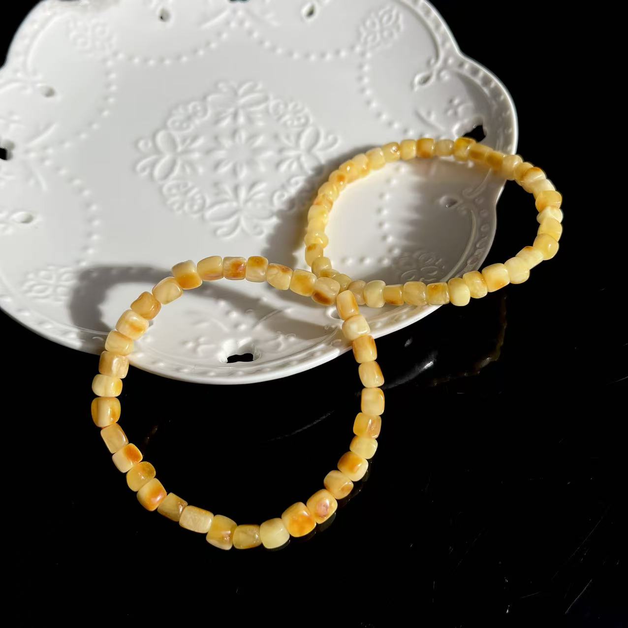 无烤色焦皮料俄料白花蜜小方糖手串4-5mm+JDL49多样性发其一