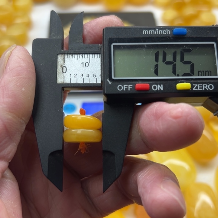 琥珀未镶嵌裸石原矿