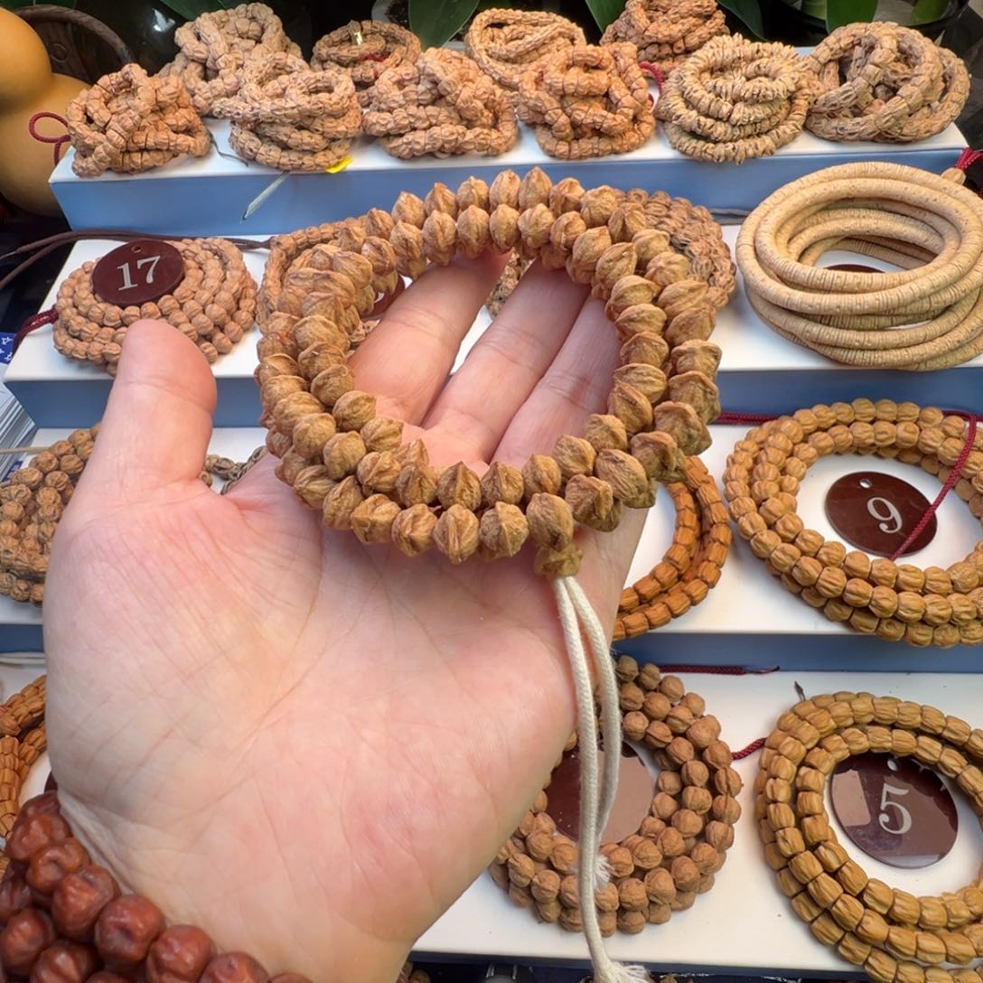 用***4吊坠柏香籽/百香籽