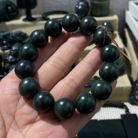 和田玉手串未镶嵌