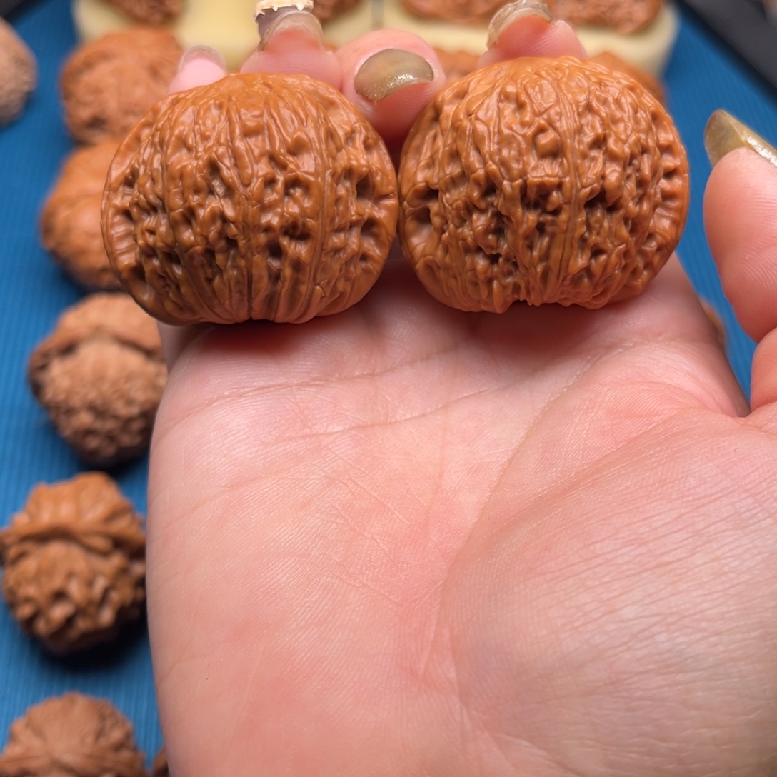 桃核吊坠43泥鳅背文玩核桃