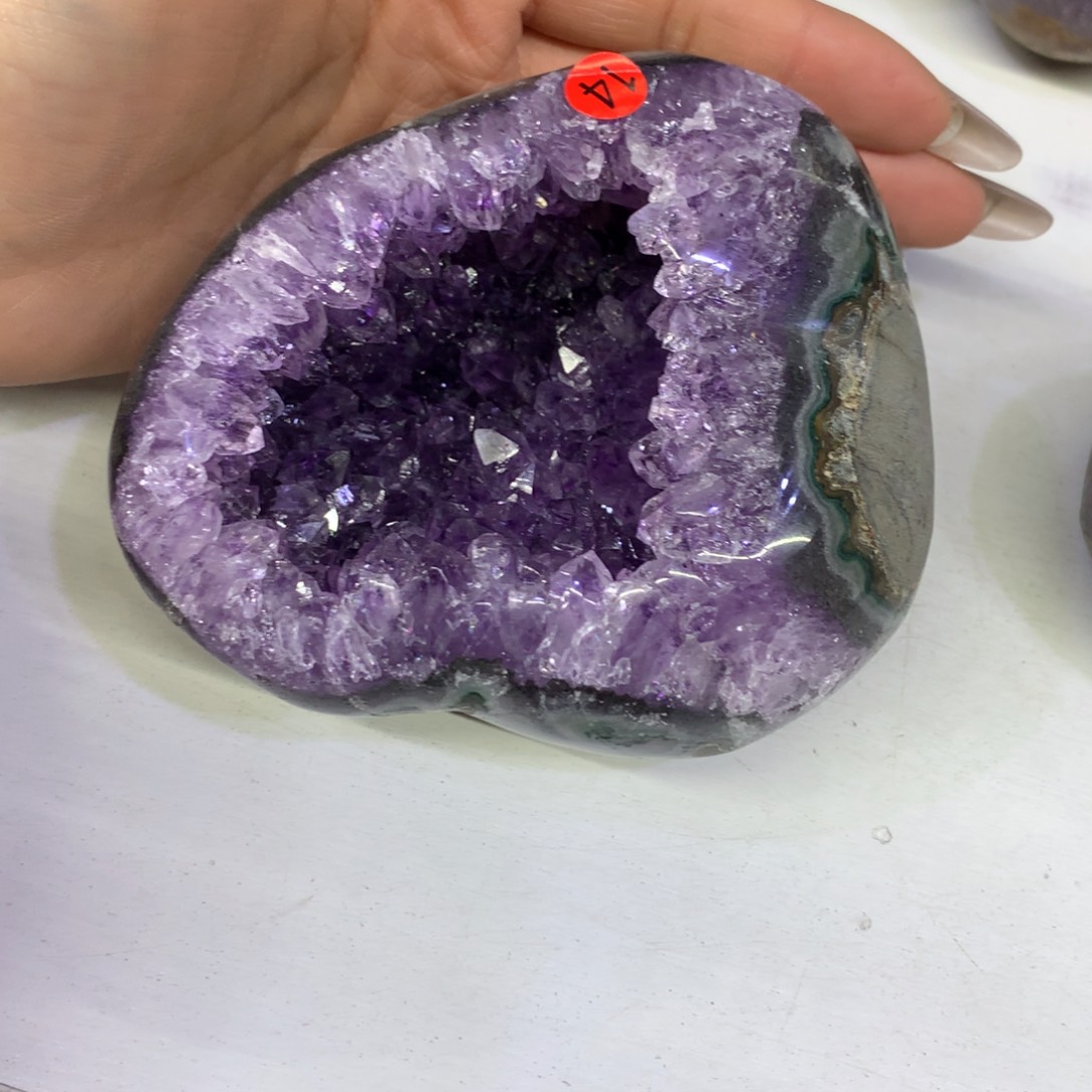 水晶摆件婷未镶嵌渼****）