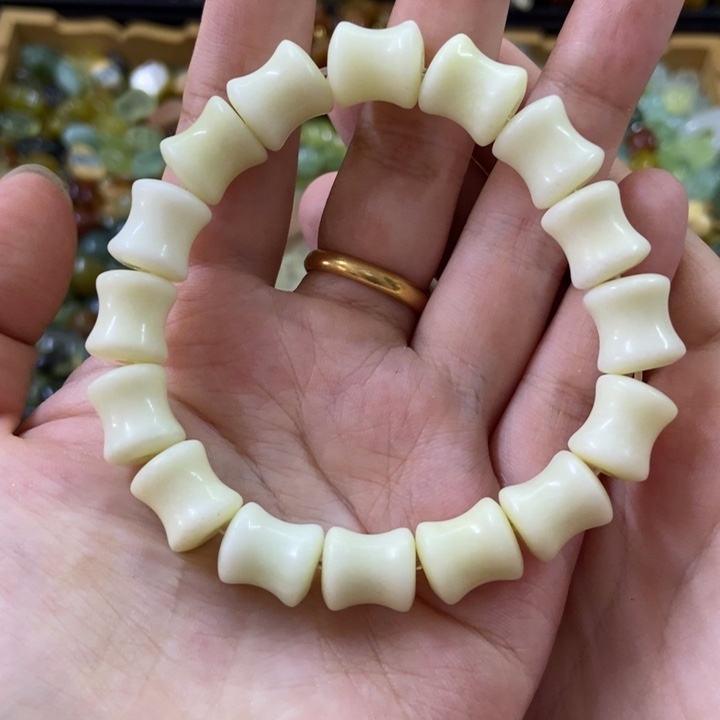 蛇纹石玉未镶嵌配件