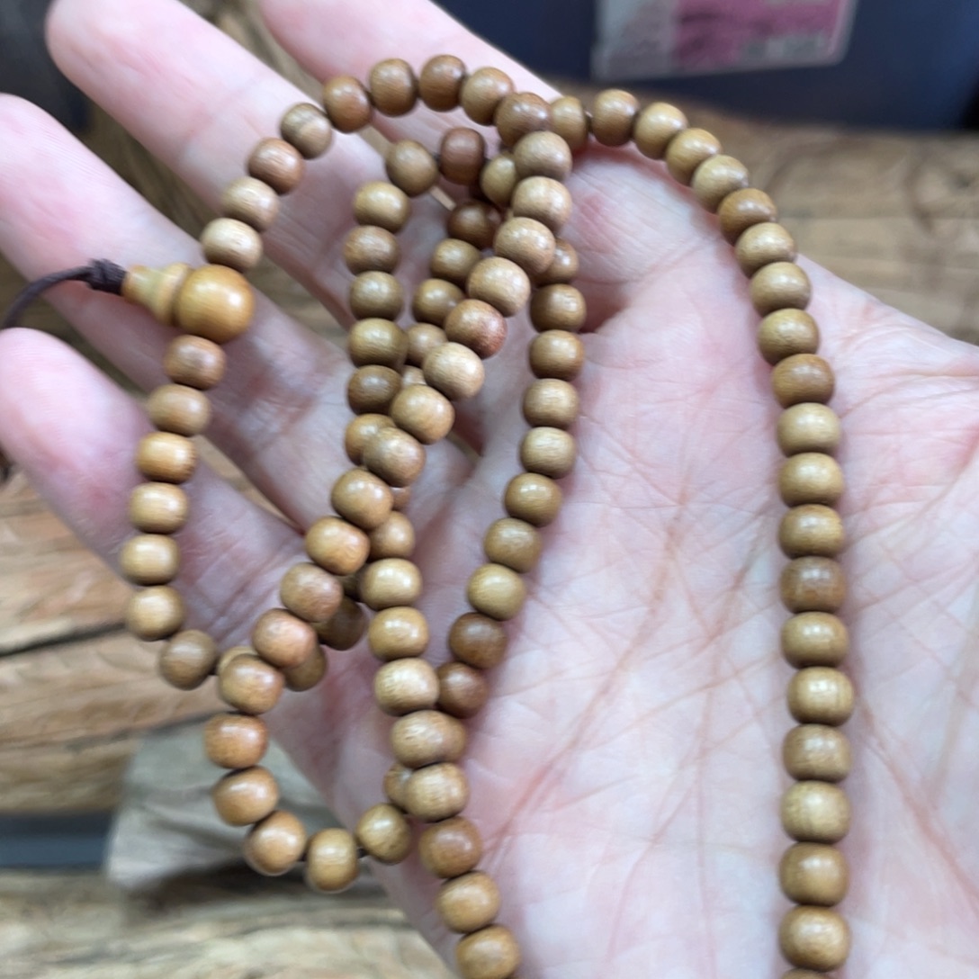阳***手串/手链檀香木老山檀香老料顺纹5×6×108颗