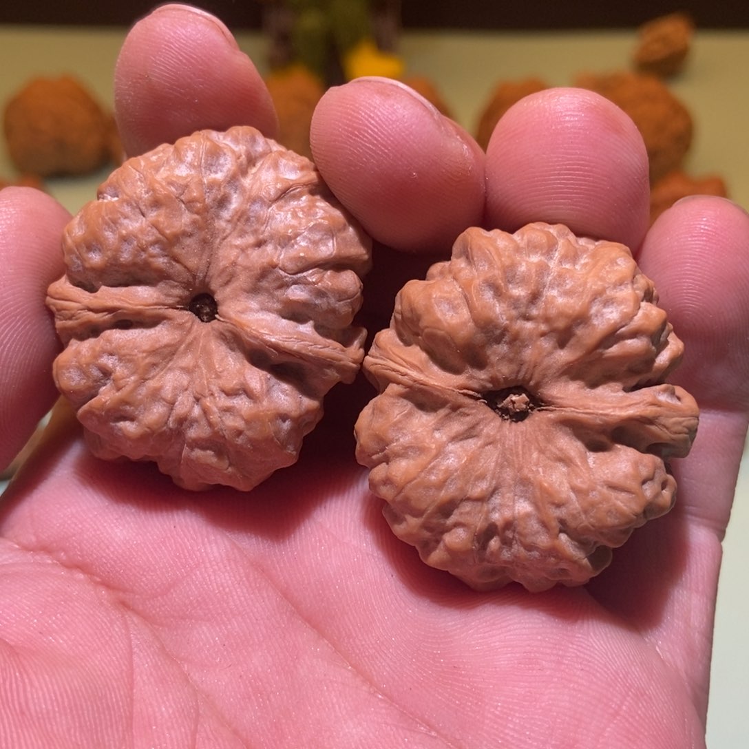 文玩核桃吊坠蛤蟆头37一对127