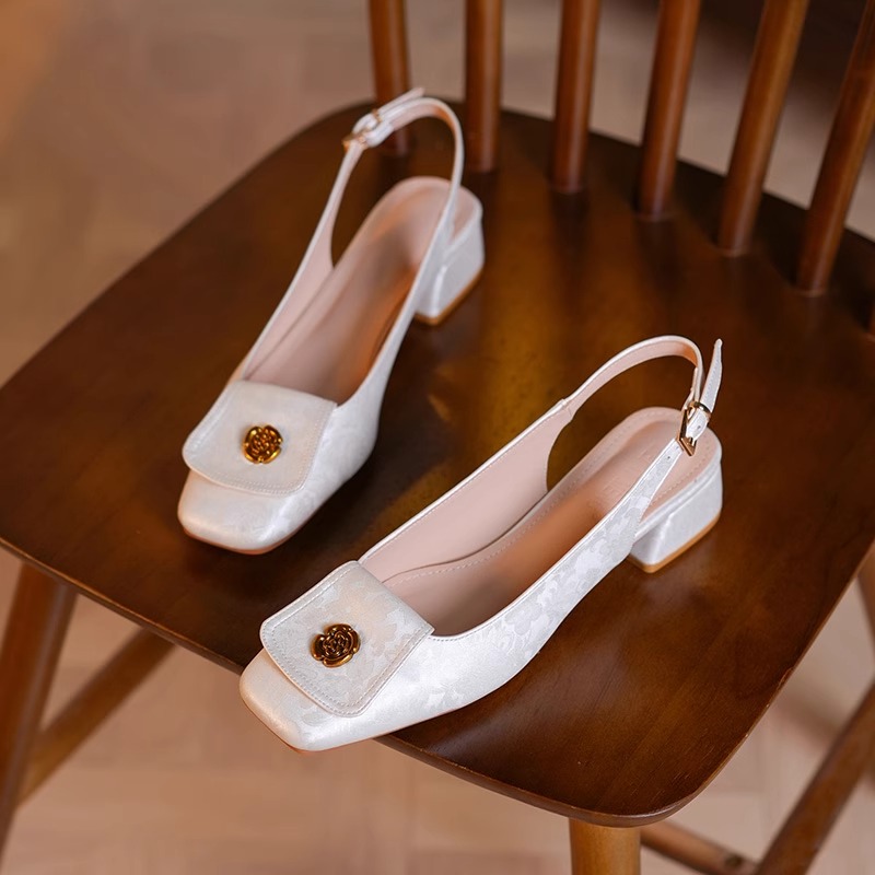 804山茶花低跟包头凉鞋一字带凉鞋夏季白色高跟鞋女鞋