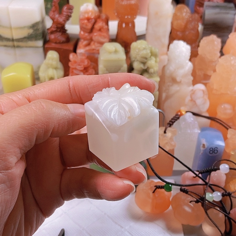 【闪购商品】老挝石青田石雕艺术品
