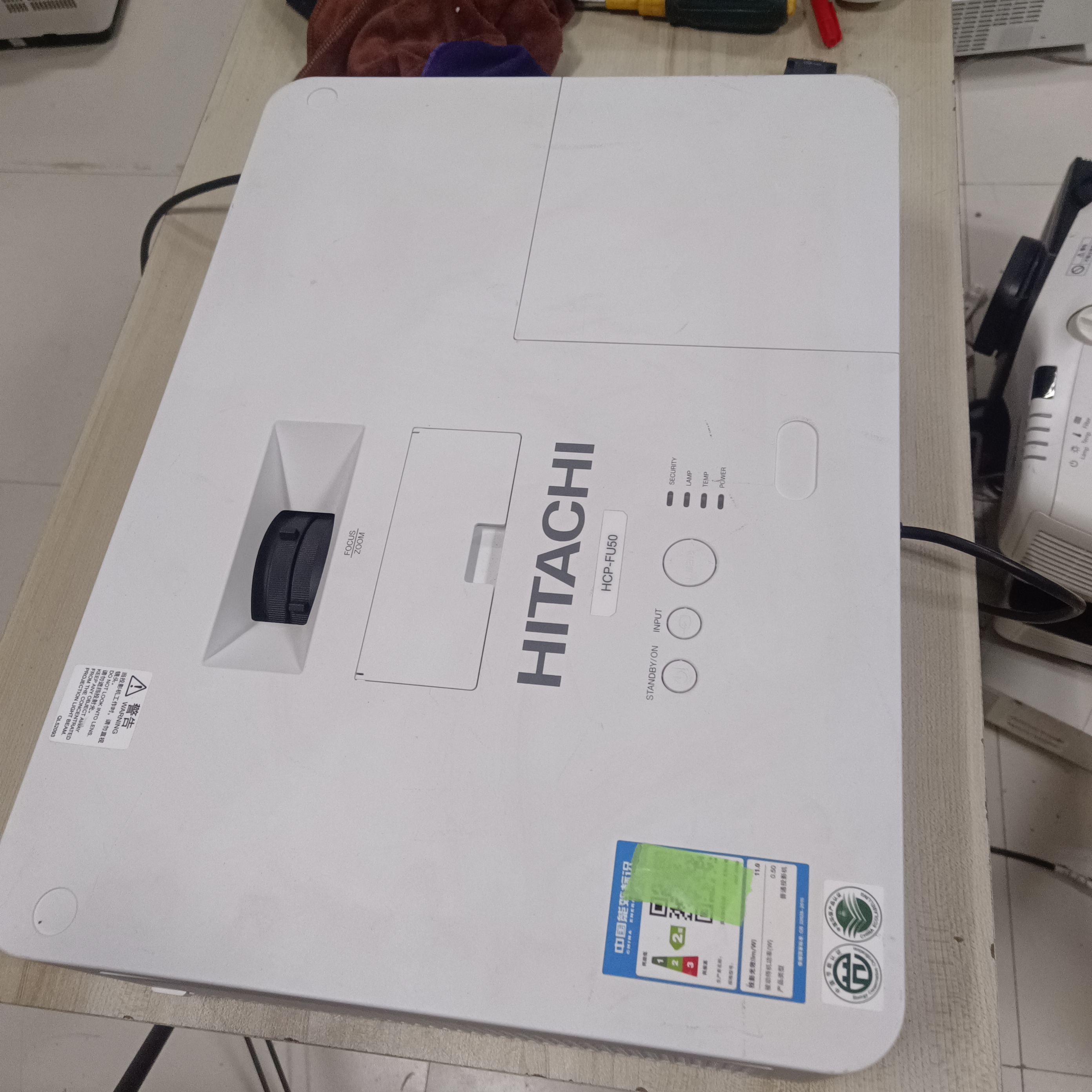 9新 HITACHI/日立 二手日立投影仪运费自理