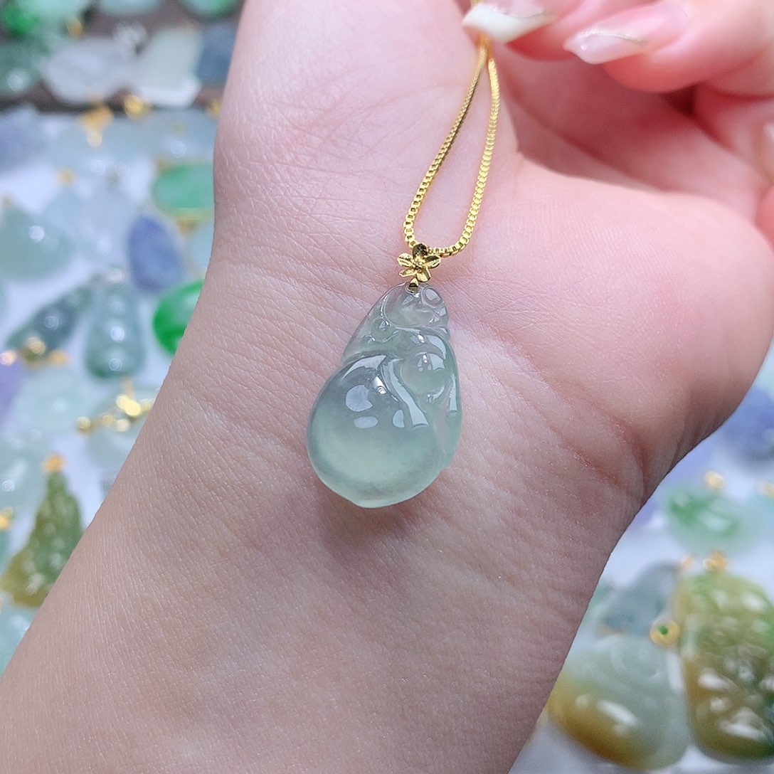 翡翠颈饰未镶嵌翡翠