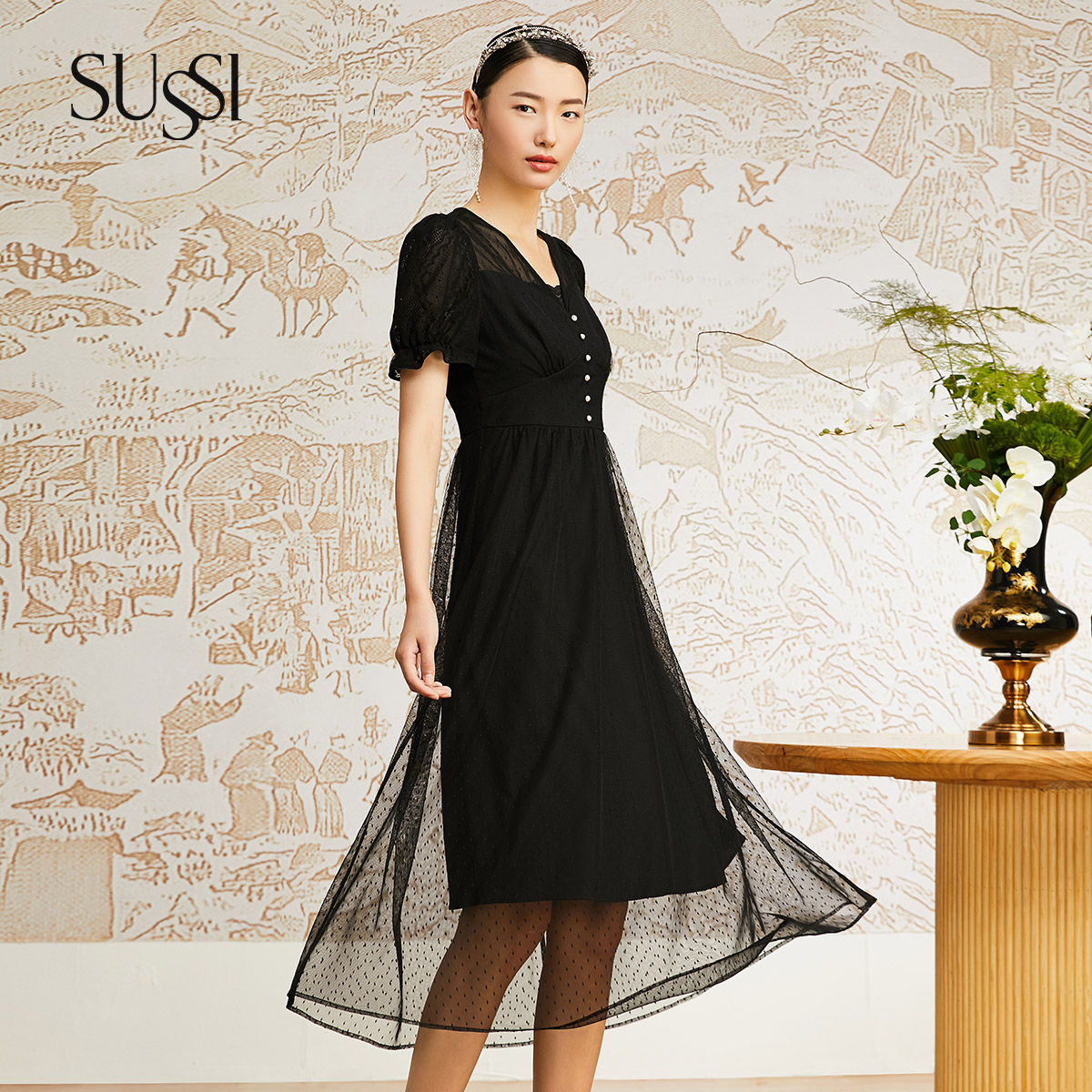 SUSSI/古色25夏【自由舞步】新品黑色蕾丝V领短袖中长款连衣裙女