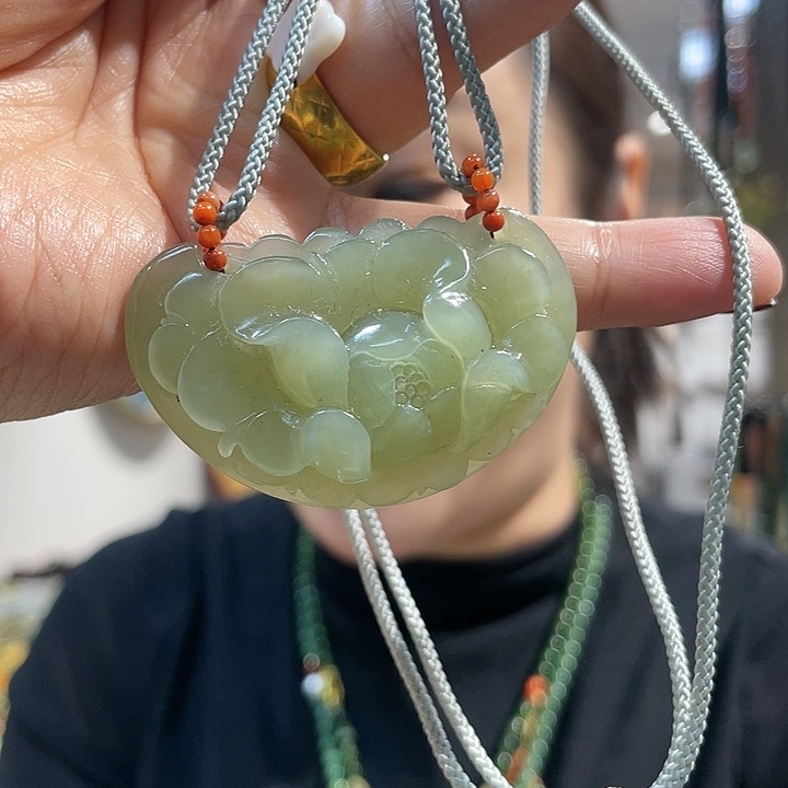 【闪购商品】岫玉颈饰未镶嵌岫玉
