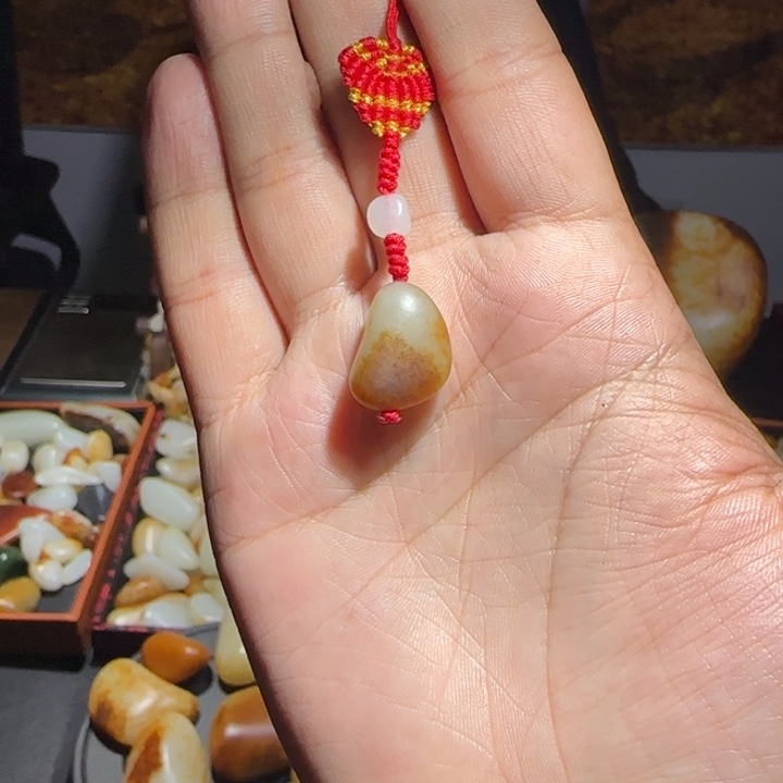 和田玉吊坠(不含链)未镶嵌4.6克