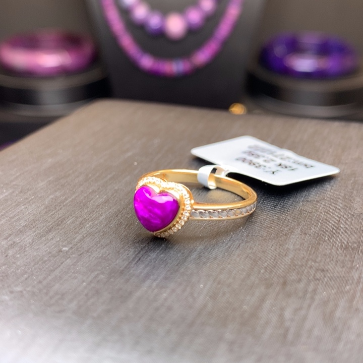 苏纪石（舒俱来）18K金镶嵌戒指