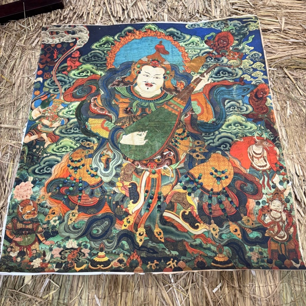 高端精品财宝天王绘画类唐卡AA77