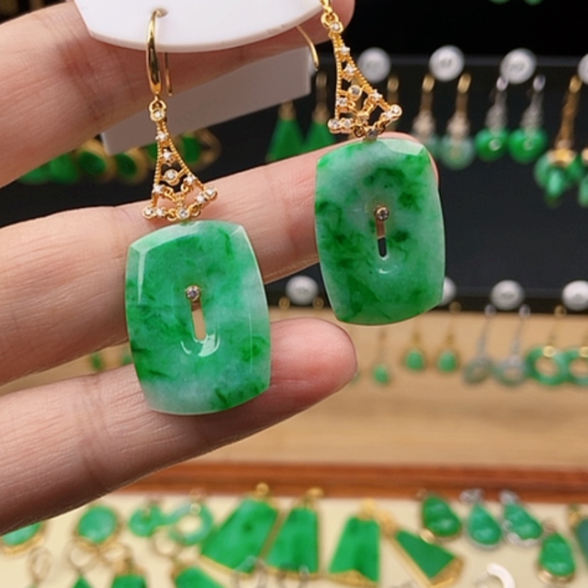 【闪购商品】翡翠耳饰18K金镶嵌耳饰
