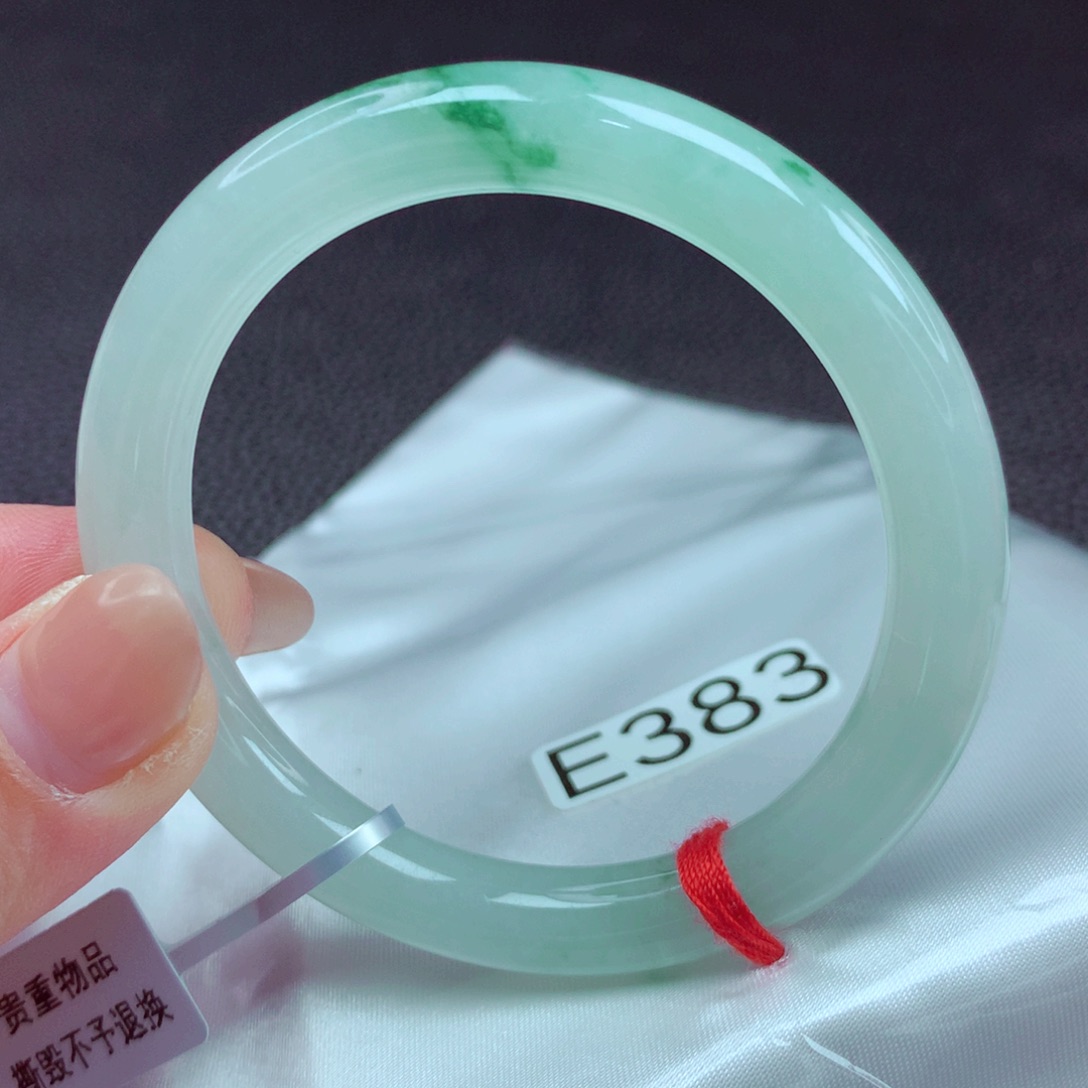 翡翠手镯未镶嵌手镯88