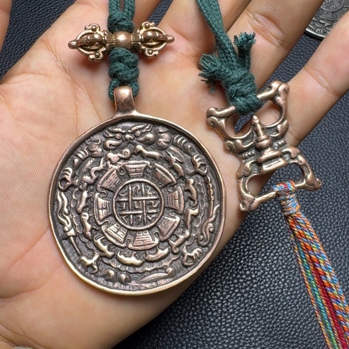 扎***楚泥塑藏式风格九宫格..