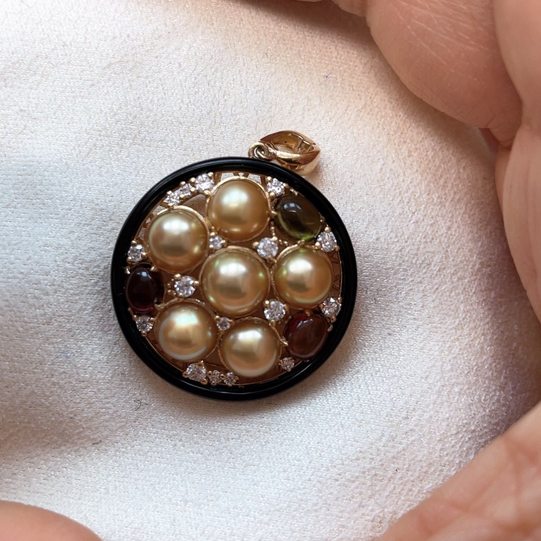 悟***…18K金镶嵌颈饰海水珍珠