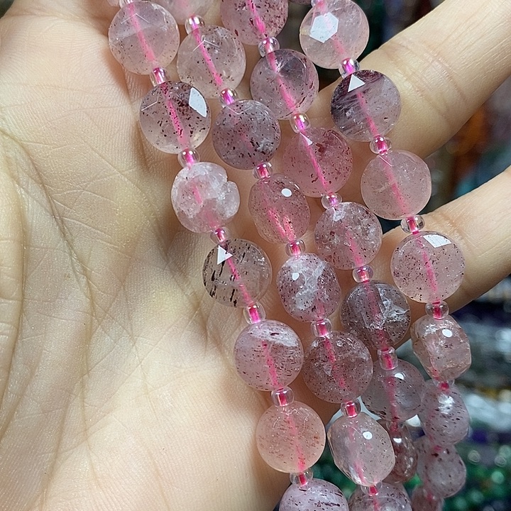 玛瑙/玉髓未镶嵌珠宝半成品天然老草莓晶切面卡10mm