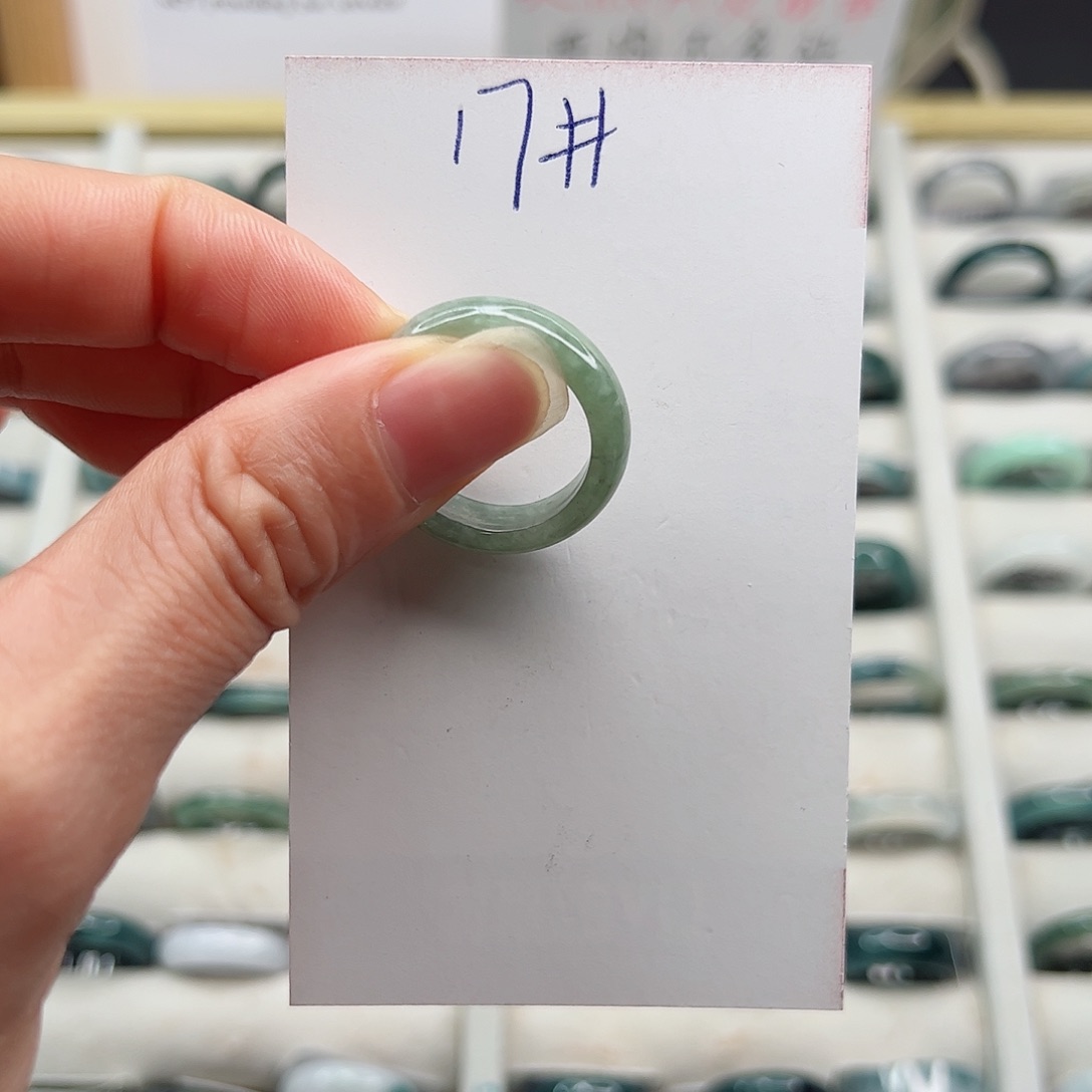 翡翠未镶嵌戒指翡翠