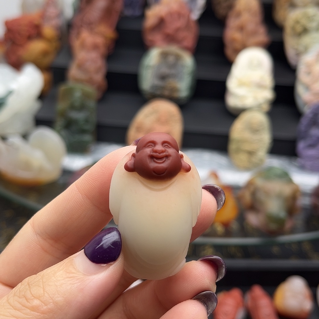 颈饰未镶嵌石英质玉