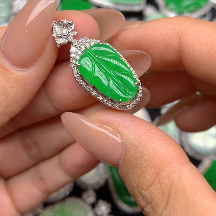 翡翠18K金镶嵌吊坠(不含链)