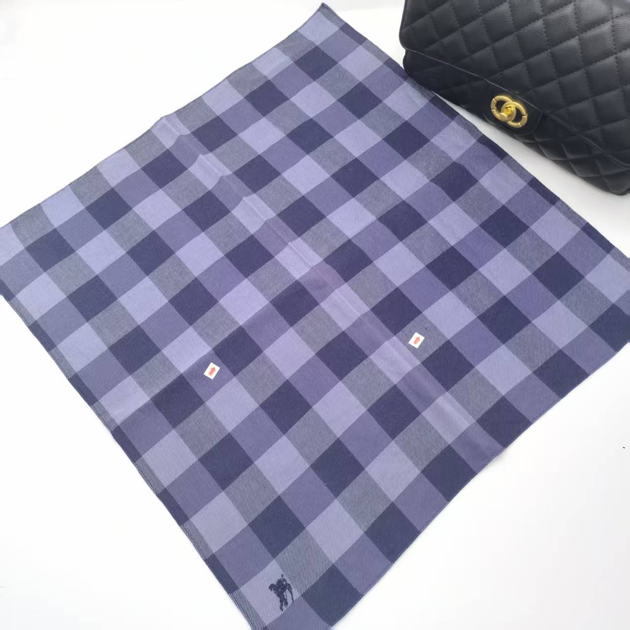 95新 BURBERRY/博柏利 海囤/巴宝莉/丝巾/微瑕破洞/yy07714
