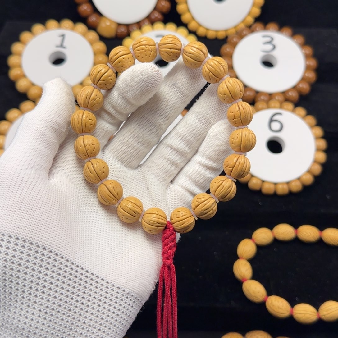 一***的桃核吊坠13奶油桃核原皮