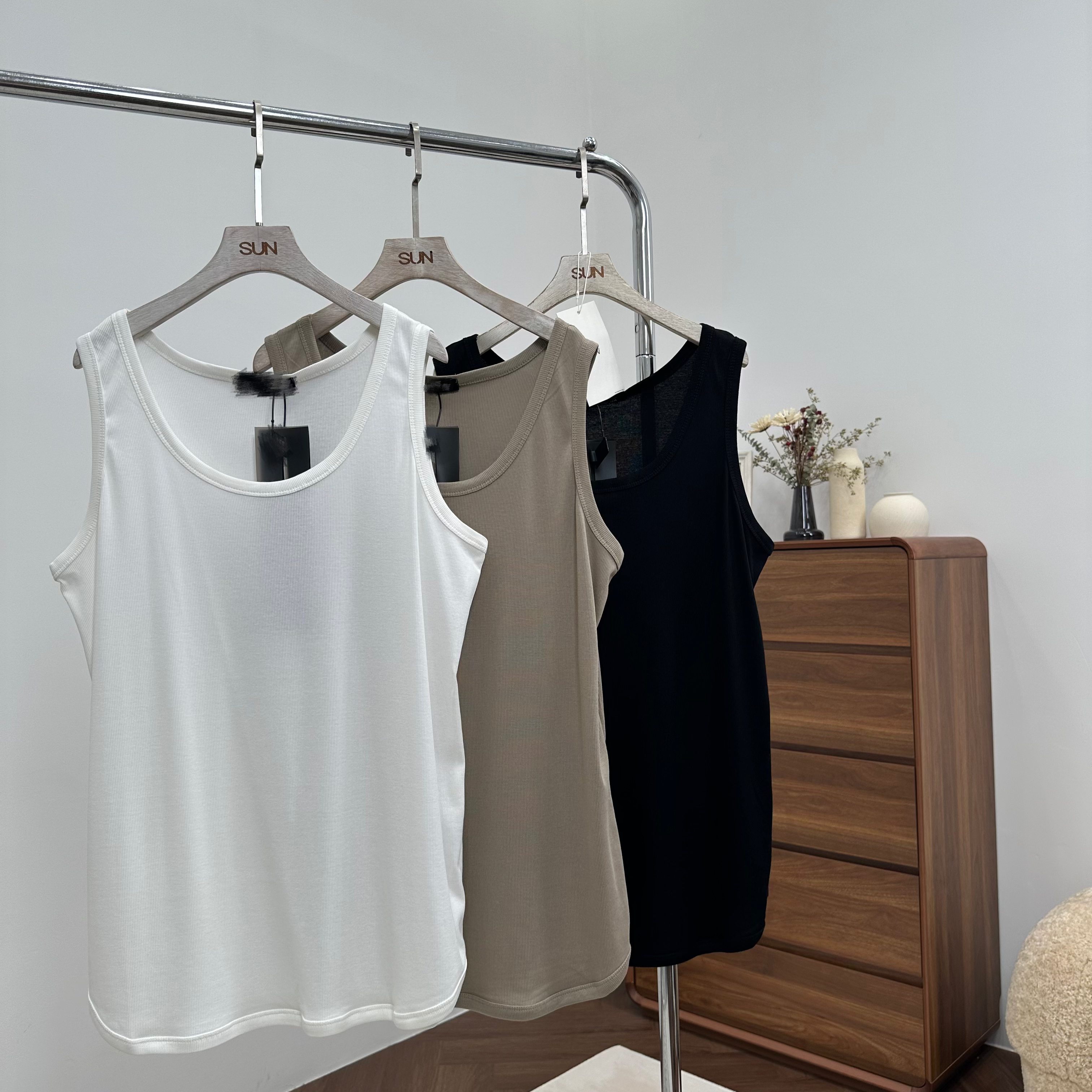 【林南南】圆领无袖背心通勤运动时尚休闲百搭简约666625-16