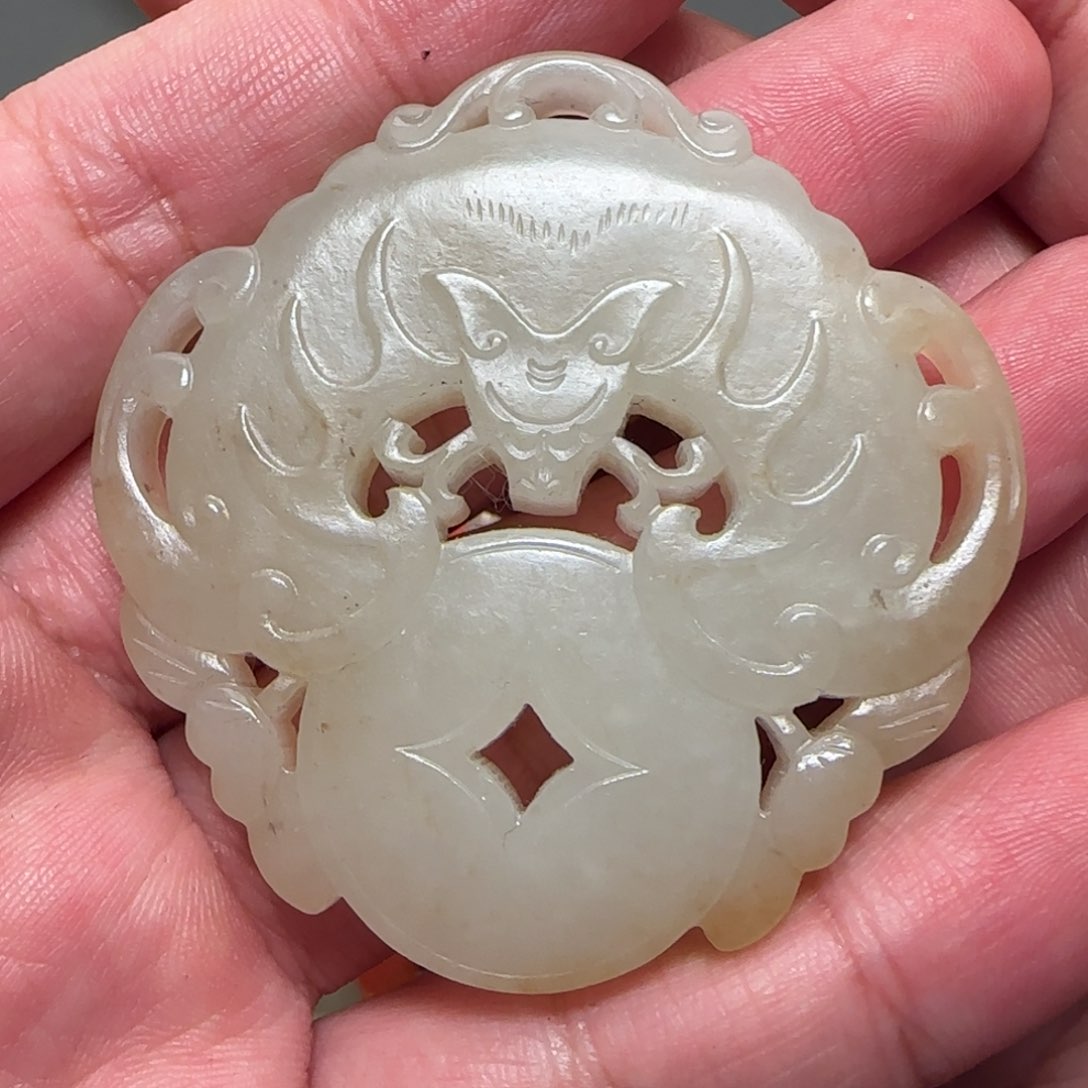 和田玉把件未镶嵌长**草