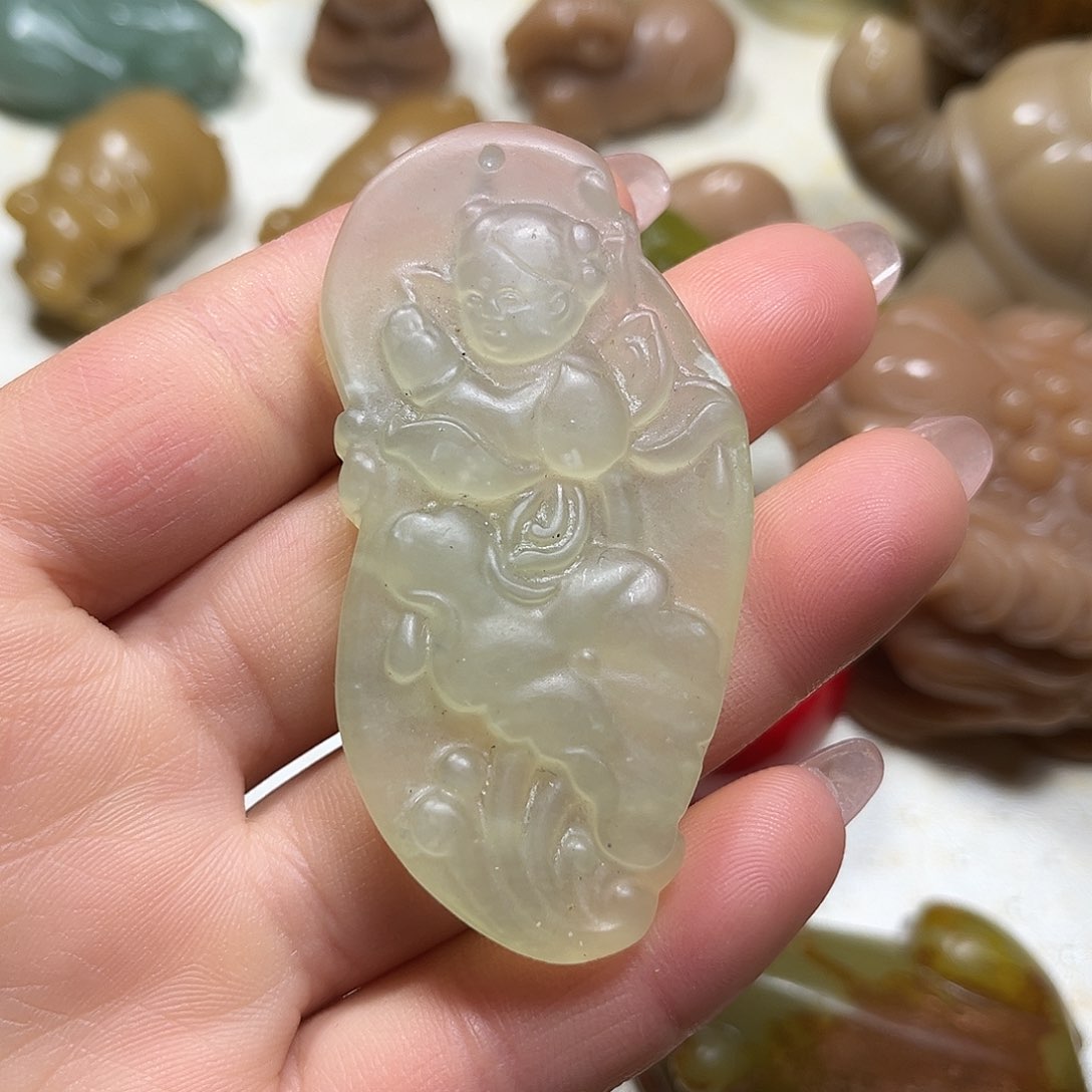 白玉菩提吊坠白玉菩提吊坠