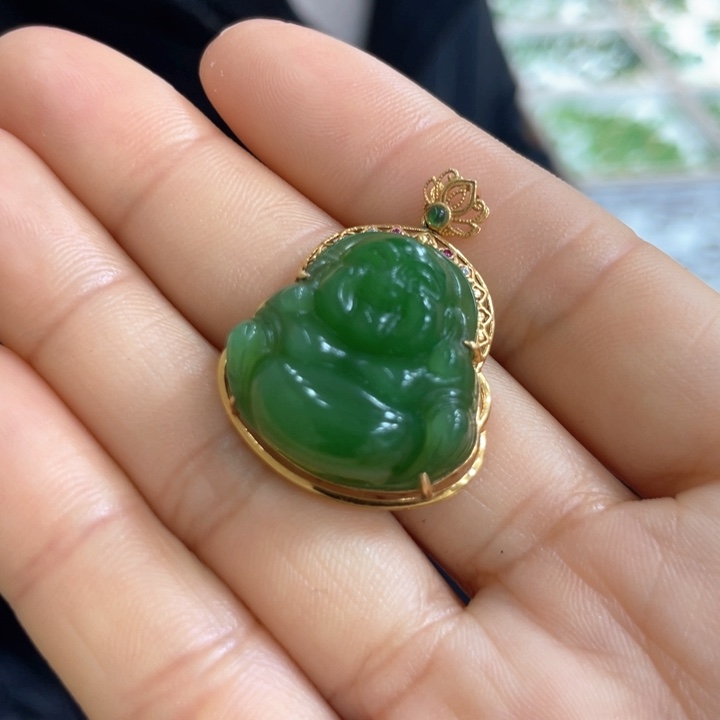 和田玉颈饰18K金镶嵌