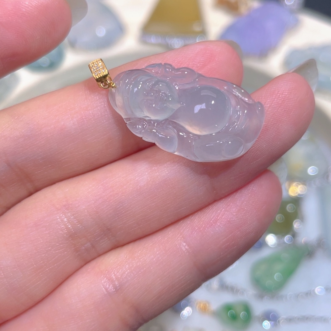 颈饰18K金镶嵌翡翠翡翠